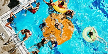 Les nouveaux GIF du CDC sur le fait de ne pas nager avec la diarrhée n’expliquent pas tous les dangers – voici ce qu’il faut savoir