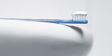 Avez-vous vraiment besoin de remplacer votre brosse à dents après avoir été malade ?