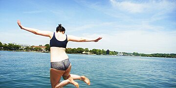 Cette influenceuse positive pour le corps a eu honte d’avoir porté le maillot de bain « Mauvais choix » sur Instagram