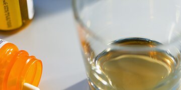 Est-il risqué de boire pendant que vous prenez des médicaments ? Dépend du médicament