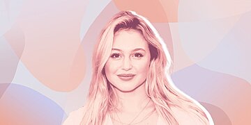 Iskra Lawrence révèle les pensées négatives qui accompagnent l’essai d’un maillot de bain et comment elle les dépasse