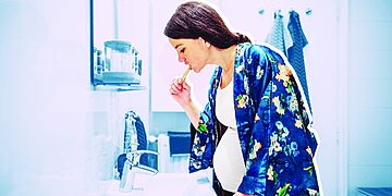 La grossesse peut-elle faire tomber vos dents ? Une utilisatrice de TikTok dit que c’est pourquoi elle a des prothèses dentaires – voici ce qu’il faut savoir