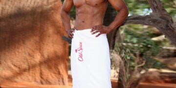 Selon une étude, le déodorant peut vraiment rendre les hommes plus virils