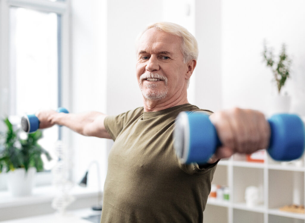 Les meilleurs exercices de renforcement des bras pour les seniors Les meilleurs exercices de renforcement des bras pour les seniors
