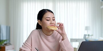 6 Pires habitudes de petit-déjeuner qui ralentissent votre métabolisme