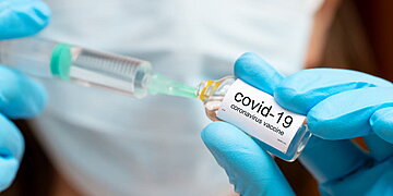 La vaccination réduit le risque d’infections et de complications