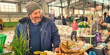 Sa fille a lancé une collecte discrète pour sauver sa ferme : c’est touchant
