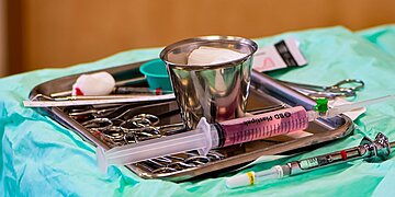 Après une IVG à l’hôpital, elle a perdu ses membres ; deux médecins ont été jugés coupables