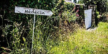 Des élus socialistes veulent prohiber la vente de cabinets médicaux dans les zones excédentaires