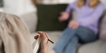 Pourquoi les thérapies comportementales et cognitives gagnent-elles en popularité en France ?