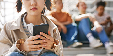 Un jeune sur trois se tourne vers les réseaux sociaux pour s’informer sur sa santé mentale