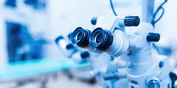 Quelle maladie met en péril la vision de l’ancien cycliste Yoann Offredo ?