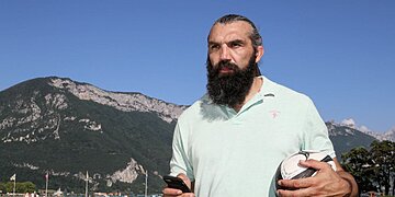 Les commotions cérébrales posent un risque significatif dans le sport