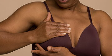 Santé : Pourquoi les femmes très diplômées ont-elles un risque accru de cancer du sein ?