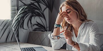 Fatigue chronique : 10 erreurs à éviter pour améliorer votre bien-être, selon le Dr Kierzek