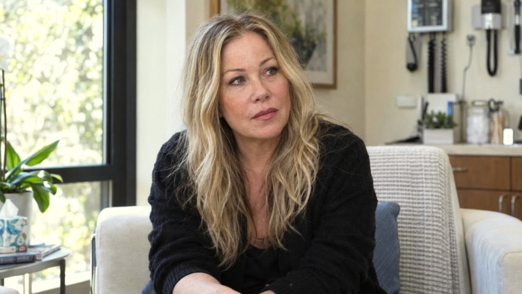 Christina Applegate aurait reçu un diagnostic erroné de sclérose en plaques : voici ce que nous savons Christina Applegate aurait reçu un diagnostic erroné de sclérose en plaques : voici ce que nous savons